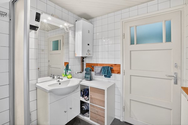 Wilhelminakanaalstraat 26 Best-35.jpg